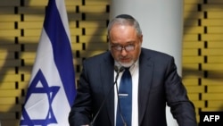 Ông Avigdor Lieberman, Bộ Trưởng Quốc phòng Israel.