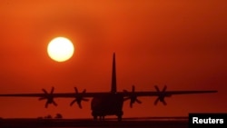 Máy bay C-130 Hercules của Không lực Hòang gia Úc tham dự cuộc tập trận hàng năm Pitch Black. 