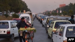 حکومت نے موجودہ لاگو پالیسی میں جو ٹیکس مراعات دی ہیں ان کے بعض فوائد حکومت کو بھی ٹیکس ریونیو میں اضافے کی صورت میں ملے ہیں۔ (فائل فوٹو)