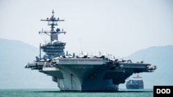 Hàng không mẫu hạm Mỹ USS Carl Vinson cập cảng Đà Nẵng hôm 5/3 và rời đi sau 5 ngày.