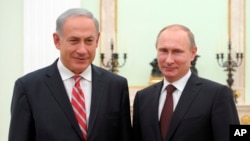 Tổng Thống Nga Vladimir Putin và Thủ Tướng Israel Benjamin Netanyahu.