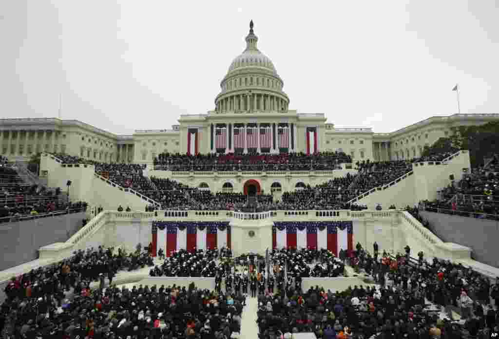 Tổng thống Barack Obama ph&aacute;t biểu trong lễ tuy&ecirc;n thệ nhậm chức tại Điện Capitol ở thủ đ&ocirc; Washington, ng&agrave;y 21/1/2013.&nbsp; 